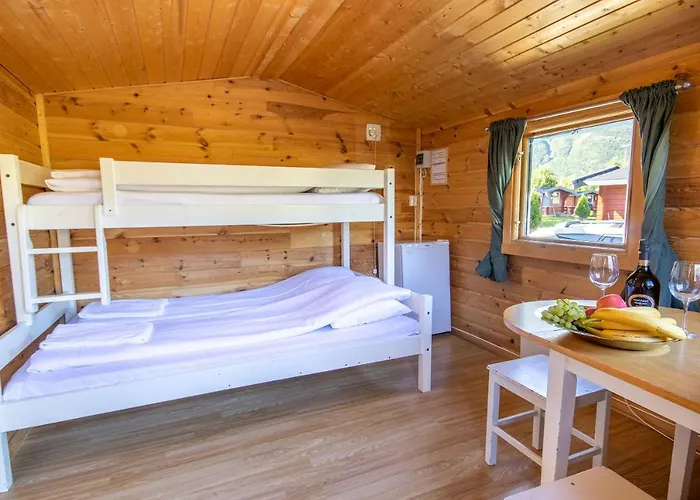 Topcamp - Helgeland Кемпинг Мушёэн